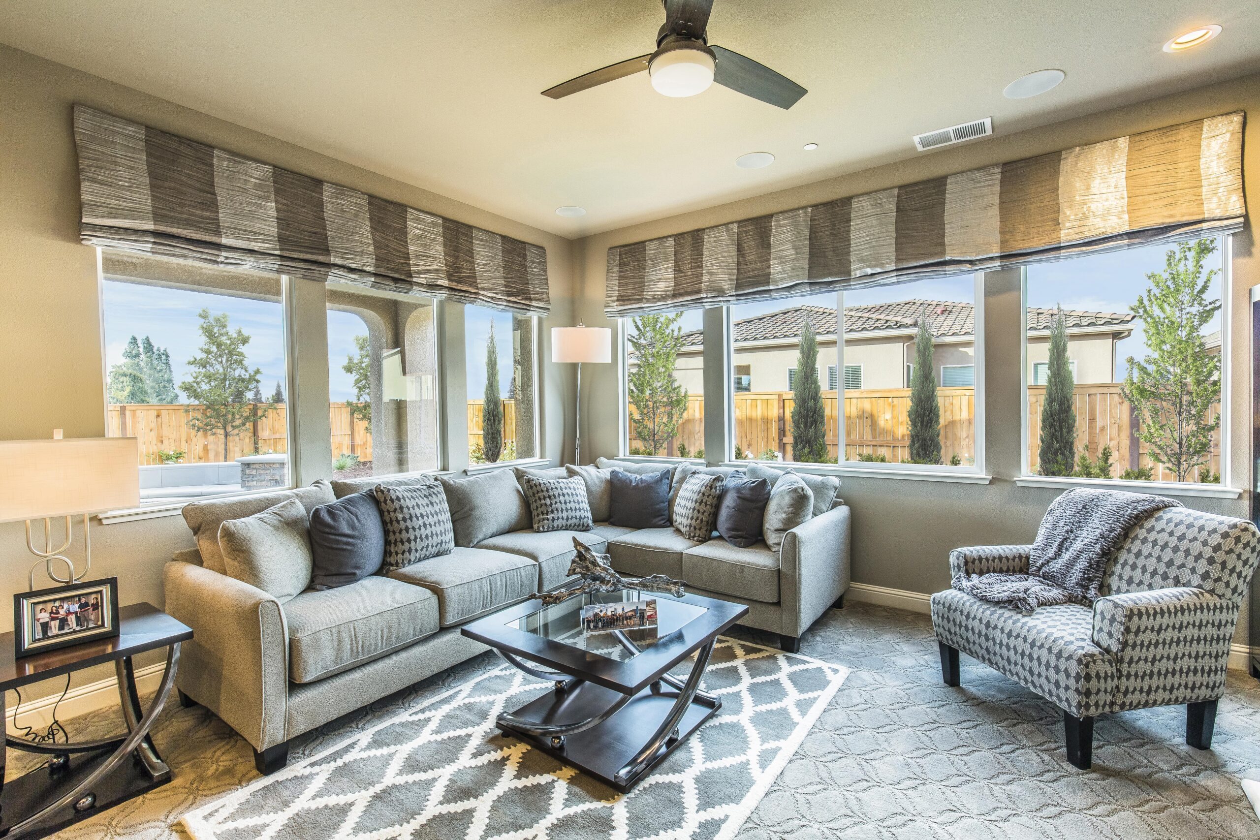 window replacement near me, window replacement types, window replacement warranty, energy efficient window replacement, vinyl window replacement, wood window replacement, aluminum window replacement